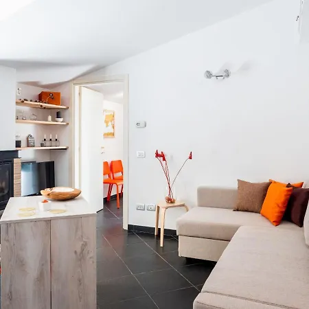 The Best Rent - Cozy Attic With Balcony In Nolo District Appartement